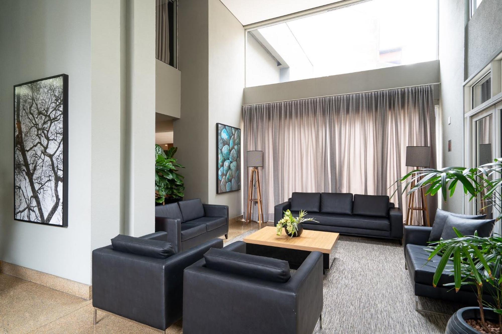 Inside Windham Paulista