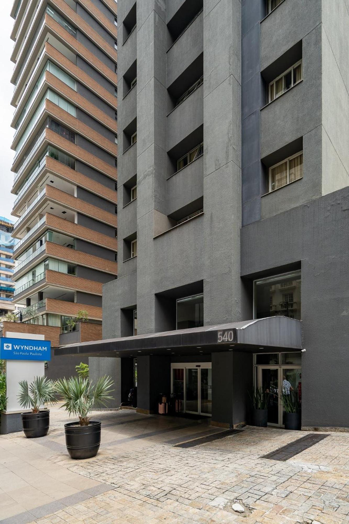 Inside Windham Paulista 5*